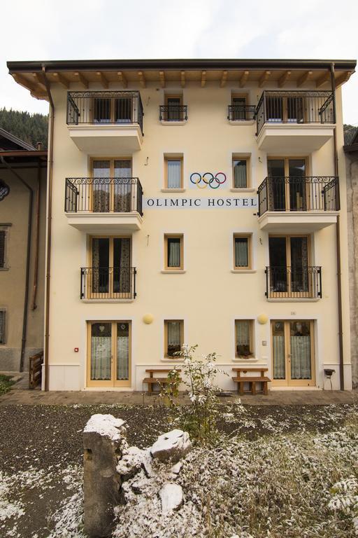 Olimpic Hostel Schilpario Exteriör bild