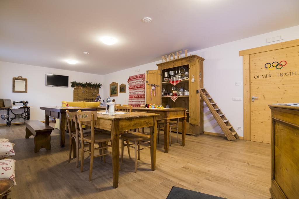Olimpic Hostel Schilpario Exteriör bild
